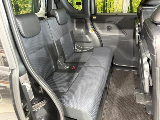 タント カスタムＲＳ　４ＷＤ　ターボ　両側電動ドア　純正１０インチナビ　全周囲カメラ　スマートアシスト　レーダークルーズ　禁煙車　ハーフレザーシート　ドラレコ　コーナーセンサー　スマートキー　ＬＥＤヘッド　ビルトインＥＴＣ（8枚目）