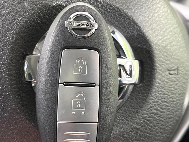 ノート e-パワー B FOUR 4WD 禁煙車 アラウンドビューモニター エマージェンシーブレーキ インテリジェントルームミラー コーナーセンサー インテリジェントキー オーディオ オートエアコン ETC ペダル踏み間違い防止(6枚目)