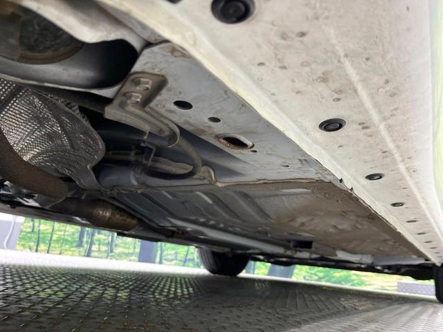 ノート e-パワー B FOUR 4WD 禁煙車 アラウンドビューモニター エマージェンシーブレーキ インテリジェントルームミラー コーナーセンサー インテリジェントキー オーディオ オートエアコン ETC ペダル踏み間違い防止(22枚目)