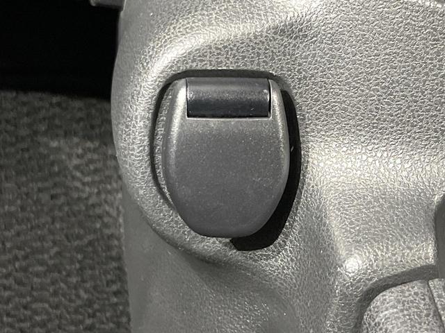 ノート e-パワー B FOUR 4WD 禁煙車 アラウンドビューモニター エマージェンシーブレーキ インテリジェントルームミラー コーナーセンサー インテリジェントキー オーディオ オートエアコン ETC ペダル踏み間違い防止(36枚目)