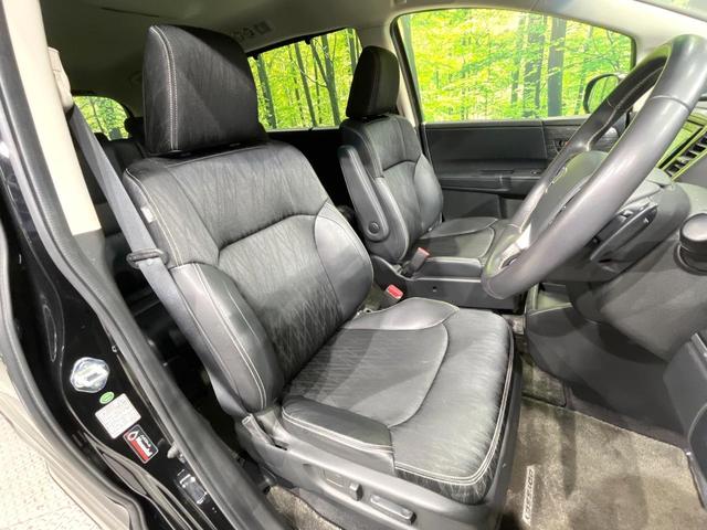 オデッセイ アブソルート・Ｘホンダセンシング　４ＷＤ　両側電動ドア　バックカメラ　ホンダセンシング　レーダークルーズ　禁煙車　ハーフレザーシート　パワーシート　スマートキー　ＬＥＤヘッド　ビルトインＥＴＣ　純正１７インチアルミ　車線逸脱警報（8枚目）