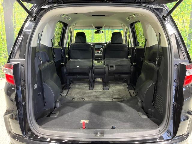 オデッセイ アブソルート・Ｘホンダセンシング　４ＷＤ　両側電動ドア　バックカメラ　ホンダセンシング　レーダークルーズ　禁煙車　ハーフレザーシート　パワーシート　スマートキー　ＬＥＤヘッド　ビルトインＥＴＣ　純正１７インチアルミ　車線逸脱警報（11枚目）