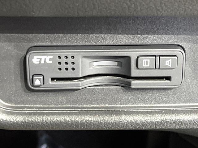 オデッセイ アブソルート・Ｘホンダセンシング　４ＷＤ　両側電動ドア　バックカメラ　ホンダセンシング　レーダークルーズ　禁煙車　ハーフレザーシート　パワーシート　スマートキー　ＬＥＤヘッド　ビルトインＥＴＣ　純正１７インチアルミ　車線逸脱警報（33枚目）