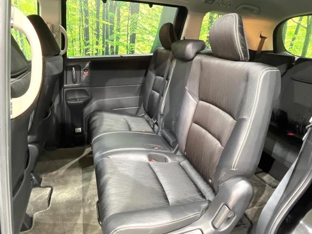 オデッセイ アブソルート・Ｘホンダセンシング　４ＷＤ　両側電動ドア　バックカメラ　ホンダセンシング　レーダークルーズ　禁煙車　ハーフレザーシート　パワーシート　スマートキー　ＬＥＤヘッド　ビルトインＥＴＣ　純正１７インチアルミ　車線逸脱警報（35枚目）