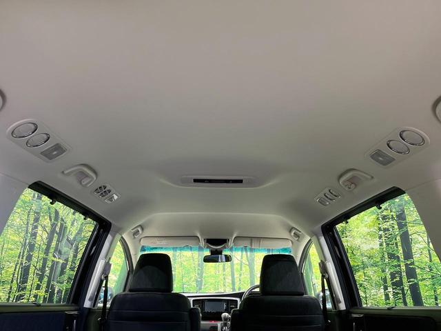 オデッセイ アブソルート・Ｘホンダセンシング　４ＷＤ　両側電動ドア　バックカメラ　ホンダセンシング　レーダークルーズ　禁煙車　ハーフレザーシート　パワーシート　スマートキー　ＬＥＤヘッド　ビルトインＥＴＣ　純正１７インチアルミ　車線逸脱警報（40枚目）