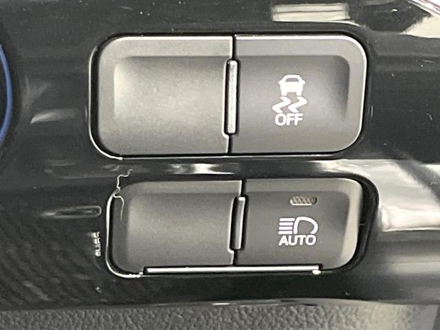 プリウス Sツーリングセレクション 4WD 純正SDナビ 全周囲カメラ プリクラッシュセーフティ レーダークルーズ 合皮シート ドラレコ コーナーセンサー スマートキー LEDヘッド ETC2.0 純正17インチアルミ オートハイビーム(31枚目)