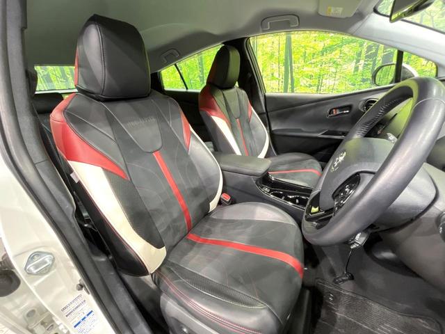 プリウス Ａ　４ＷＤ　バックカメラ　寒冷地仕様　プリクラッシュセーフティ　レーダークルーズ　禁煙車　合皮シート　パワーシート　ドラレコ　コーナーセンサー　スマートキー　ＬＥＤヘッド　ＥＴＣ２．０　オートハイビーム（8枚目）