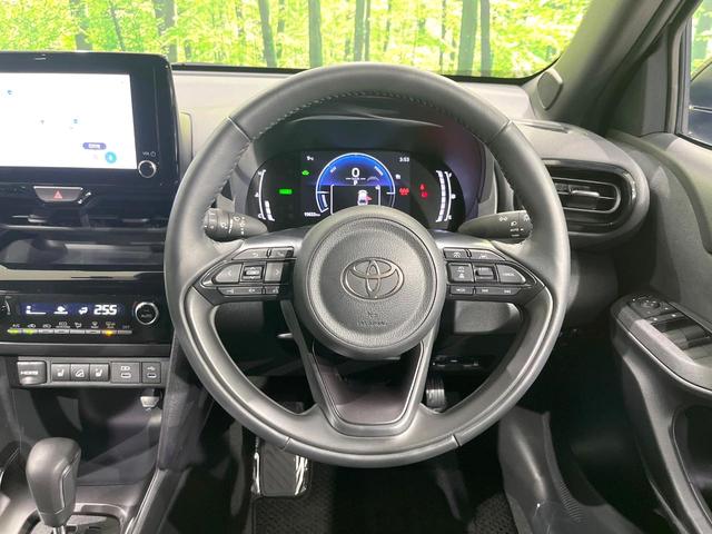 ヤリスクロス ハイブリッドＺ　４ＷＤ　全周囲カメラ　寒冷地仕様　トヨタセーフティセンス　禁煙車　ハーフレザーシート　パワーシート　ドラレコ　コーナーセンサー　スマートキー　ＬＥＤヘッド　ビルトインＥＴＣ　純正１８インチアルミ（11枚目）