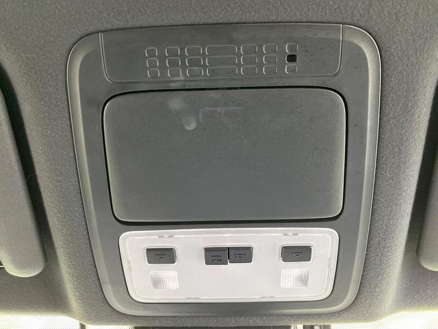 ヴォクシー ＺＳ　煌　４ＷＤ　両側電動ドア　純正ＳＤナビ　後席モニター　バックカメラ　寒冷地仕様　セーフティセンス　禁煙車　ドラレコ　コーナーセンサー　スマートキー　ＬＥＤヘッド　ビルトインＥＴＣ　クルコン　ダブルエアコン（41枚目）