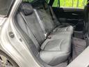 後部座席も気になるようなキズ・汚れやへたり等、大きなダメージはなく、良好な状態です。