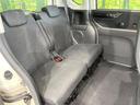 後部座席も気になるようなキズ・汚れやへたり等、大きなダメージはなく、良好な状態です。