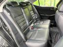 後部座席も気になるようなキズ・汚れやへたり等、大きなダメージはなく、良好な状態です。