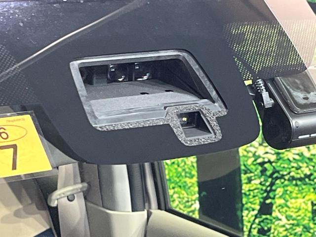 モード 禁煙車 衝突被害軽減システム 前席シートヒーター スマートキー オートライト オートエアコン ドライブレコーダー アイドリングストップ 盗難防止システム プライバシーガラス 電動格納ミラー(3枚目)