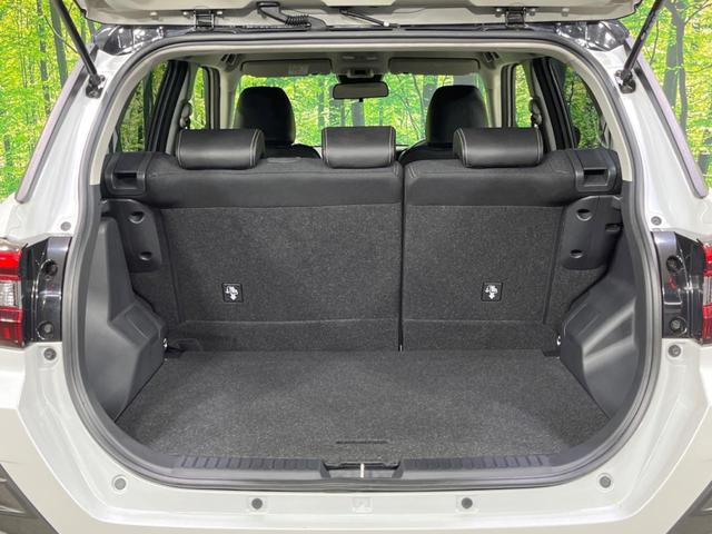 ロッキー プレミアム　４ＷＤ　ＳＤナビ　全周囲カメラ　２トーンカラー　寒冷地仕様　スマートアシスト　レーダークルーズ　禁煙車　合皮シート　シートヒーター　コーナーセンサー　レーンキープ　スマートキー　ＬＥＤヘッド（10枚目）