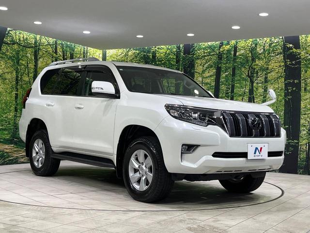 ランドクルーザープラド ＴＸ　Ｌパッケージ　本州仕入れ　４ＷＤ　純正９型ナビ　バックカメラ　セーフティーセンス　レーダークルーズ　禁煙車　黒革シート　シートベンチレーション　パワーシート　ドラレコ　レーンキープ　スマートキー　ＬＥＤヘッド（16枚目）