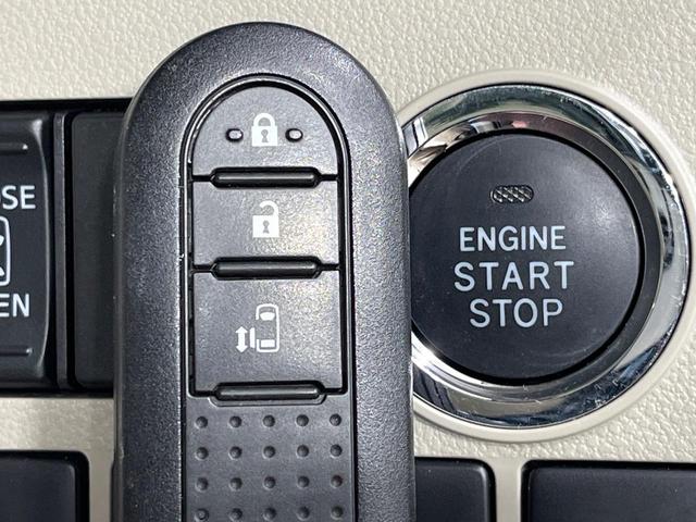 タント X ホワイトアクセントSAIII 4WD 電動スライドドア スマートアシスト3 禁煙車 ツートーンカラー シートヒーター スマートキー ビルトインETC オートハイビーム オートライト オートエアコン CD再生 横滑り防止装置(6枚目)