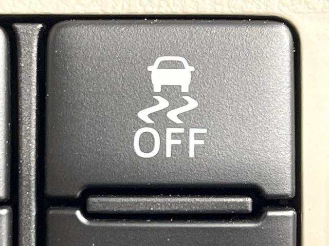 タント X ホワイトアクセントSAIII 4WD 電動スライドドア スマートアシスト3 禁煙車 ツートーンカラー シートヒーター スマートキー ビルトインETC オートハイビーム オートライト オートエアコン CD再生 横滑り防止装置(10枚目)