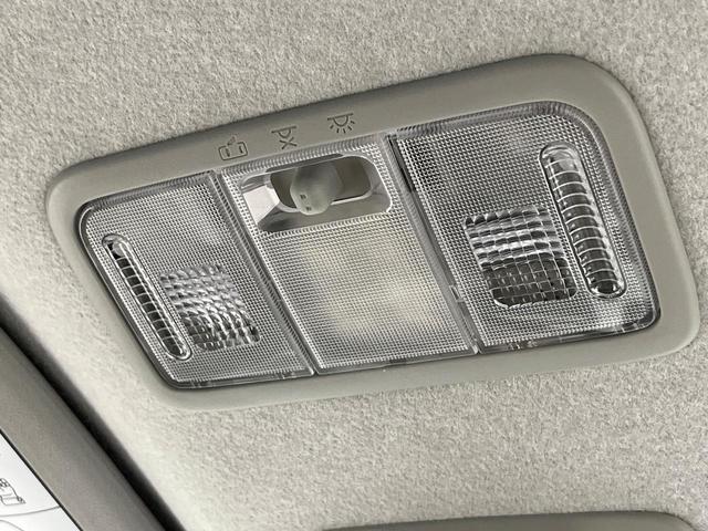 タント X ホワイトアクセントSAIII 4WD 電動スライドドア スマートアシスト3 禁煙車 ツートーンカラー シートヒーター スマートキー ビルトインETC オートハイビーム オートライト オートエアコン CD再生 横滑り防止装置(57枚目)