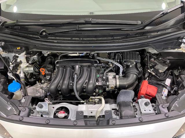 フリード Ｇ　本州仕入れ　４ＷＤ　寒冷地仕様　両側電動ドア　９インチ純正ＳＤナビ　バックカメラ　寒冷地仕様　ホンダセンシング　レーダークルーズ　禁煙車　ドラレコ　コーナーセンサー　スマートキー　ＬＥＤヘッド　ＥＴＣ（18枚目）