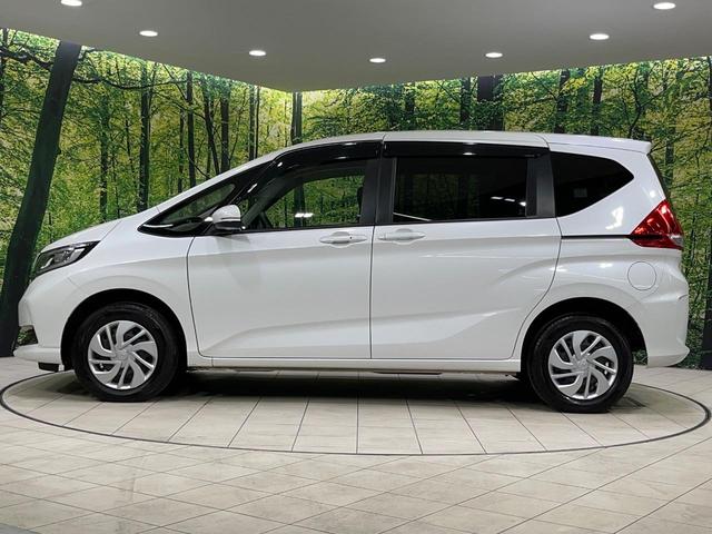 フリード Ｇ　本州仕入れ　４ＷＤ　寒冷地仕様　両側電動ドア　９インチ純正ＳＤナビ　バックカメラ　寒冷地仕様　ホンダセンシング　レーダークルーズ　禁煙車　ドラレコ　コーナーセンサー　スマートキー　ＬＥＤヘッド　ＥＴＣ（25枚目）