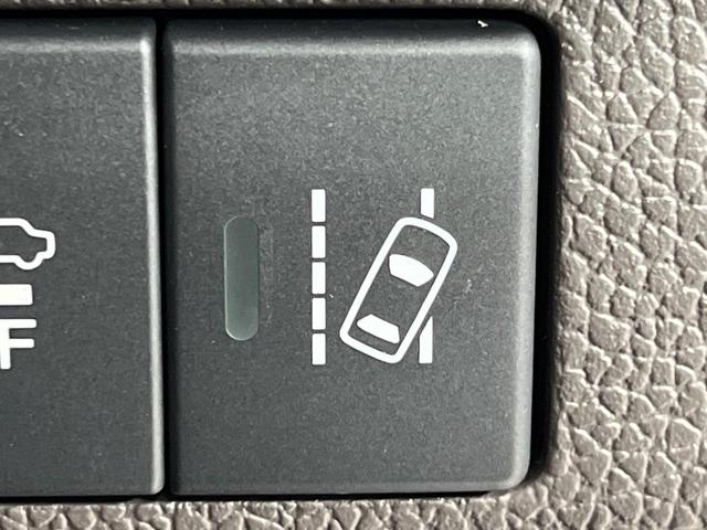 フリード Ｇ　本州仕入れ　４ＷＤ　寒冷地仕様　両側電動ドア　９インチ純正ＳＤナビ　バックカメラ　寒冷地仕様　ホンダセンシング　レーダークルーズ　禁煙車　ドラレコ　コーナーセンサー　スマートキー　ＬＥＤヘッド　ＥＴＣ（43枚目）
