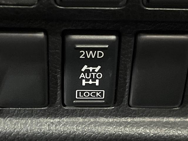 エルグランド ２５０ハイウェイスタープレミアム　４ＷＤ　両側電動ドア　メーカー純正ＨＤＤナビ　後席モニター　全周囲カメラ　禁煙車　黒革シート　シートヒーター　パワーシート　スマートキー　ＬＥＤヘッド　ＥＴＣ　クルコン　オートライト　オートエアコン（40枚目）