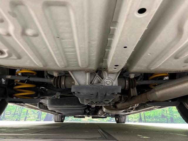 ヴォクシー ZS 煌II 4WD モデリスタエアロ 両側電動ドア 純正9型ナビ 後席モニター バックカメラ 寒冷地仕様 セーフティセンス 禁煙車 スマートキー LEDヘッド ビルトインETC オートハイビーム(19枚目)