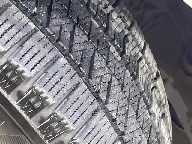 ヴォクシー ZS 煌II 4WD モデリスタエアロ 両側電動ドア 純正9型ナビ 後席モニター バックカメラ 寒冷地仕様 セーフティセンス 禁煙車 スマートキー LEDヘッド ビルトインETC オートハイビーム(31枚目)