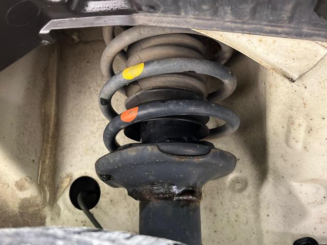 アルトラパン G 4WD SDナビ レーダーブレーキサポート 禁煙車 シートヒーター スマートキー CD再生 地デジTV 横滑り防止装置 バニティミラー ヘッドライトレベライザー アイボリーインテリア(19枚目)