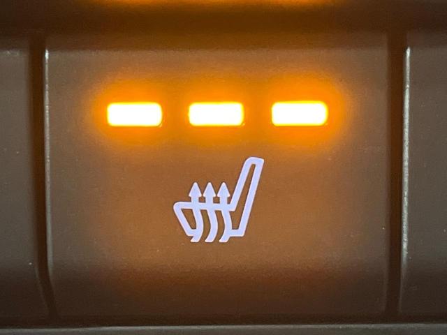 MAZDA3ファストバック X Lパッケージ 4WD マツダコネクト8.8インチ 全周囲カメラ BOSEサウンド スマートブレーキサポート レーダークルーズコントロール 禁煙車 革シート シートヒーター パワーシート ドラレコ コーナーセンサー(8枚目)