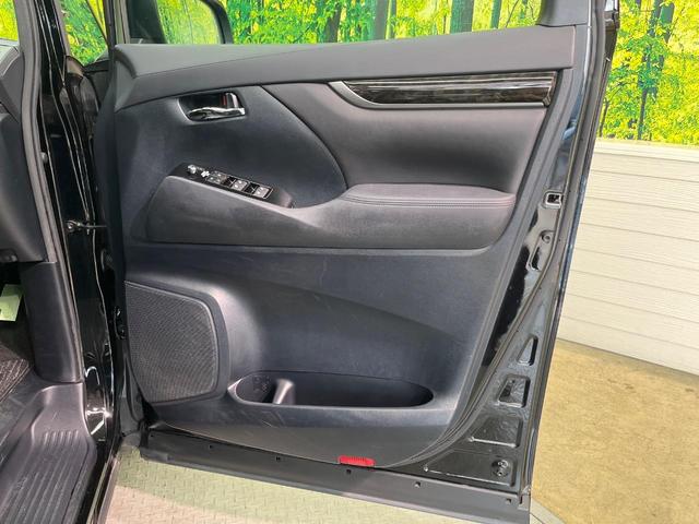 アルファード ２．５Ｓ　Ａパッケージ　サンルーフ　９型ナビ　両側電動ドア　後席モニター　バックカメラ　衝突被害軽減システム　レーダークルーズ　禁煙車　ドラレコ　コーナーセンサー　スマートキー　ＬＥＤヘッド　ビルトインＥＴＣ（55枚目）