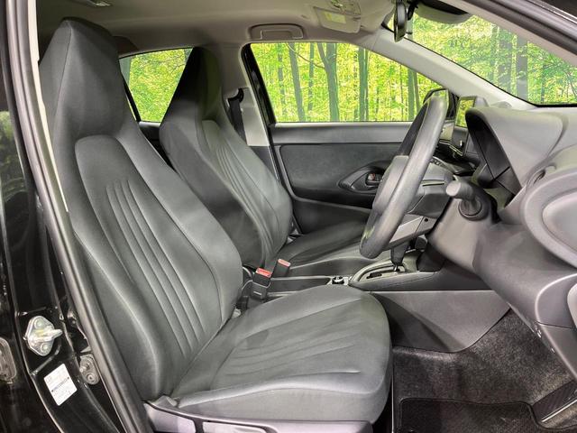 ヤリスクロス X 4WD 寒冷地仕様 セーフティセンス レーダークルーズコントロール 禁煙車 コーナーセンサー スマートキー LEDヘッド ビルトインETC オートハイビーム 車線逸脱警報 オートライト(10枚目)