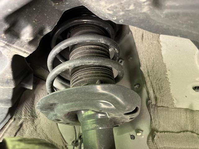 ヤリスクロス X 4WD 寒冷地仕様 セーフティセンス レーダークルーズコントロール 禁煙車 コーナーセンサー スマートキー LEDヘッド ビルトインETC オートハイビーム 車線逸脱警報 オートライト(21枚目)