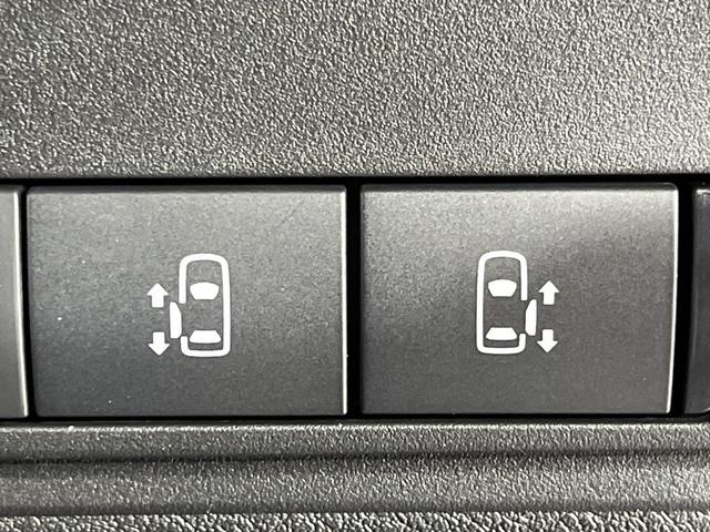 セレナ ハイウェイスターV 4WD 登録済未使用車 両側電動ドア SDナビ 全周囲カメラ 360度セーフティアシスト レーダークルーズ ドラレコ コーナーセンサー スマートキー LEDヘッド ETC2.0 オートハイビーム(3枚目)