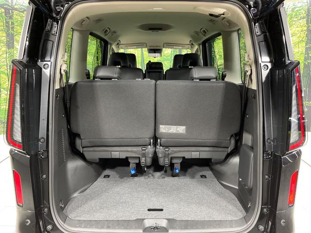 セレナ ハイウェイスターV 4WD 登録済未使用車 両側電動ドア SDナビ 全周囲カメラ 360度セーフティアシスト レーダークルーズ ドラレコ コーナーセンサー スマートキー LEDヘッド ETC2.0 オートハイビーム(11枚目)