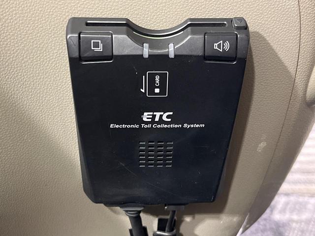 アトレーワゴン カスタムターボＲＳリミテッド　４ＷＤ　電動スライドドア　純正ＳＤナビ　禁煙車　ＨＩＤヘッド　ＥＴＣ　オートエアコン　純正１３インチアルミ　Ｂｌｕｅｔｏｏｔｈ再生　地デジ　ＣＤ　地デジ　ＨＩＤフォグ（5枚目）