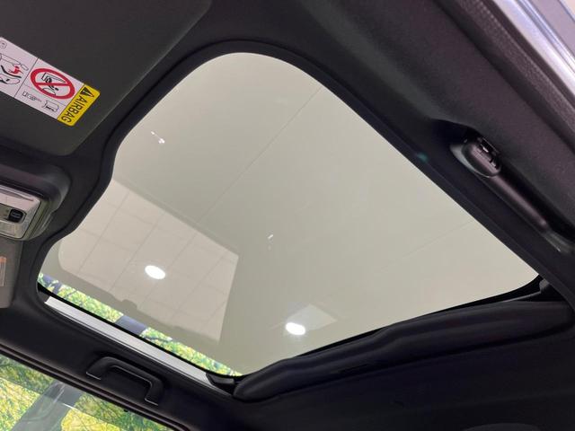 タフト Gターボ ダーククロムベンチャー 4WD ガラスルーフ SDナビ バックカメラ スマートアシスト レーダークルーズ 禁煙車 シートヒーター ドラレコ コーナーセンサー レーンキープ スマートキー LEDヘッド オートハイビーム(3枚目)