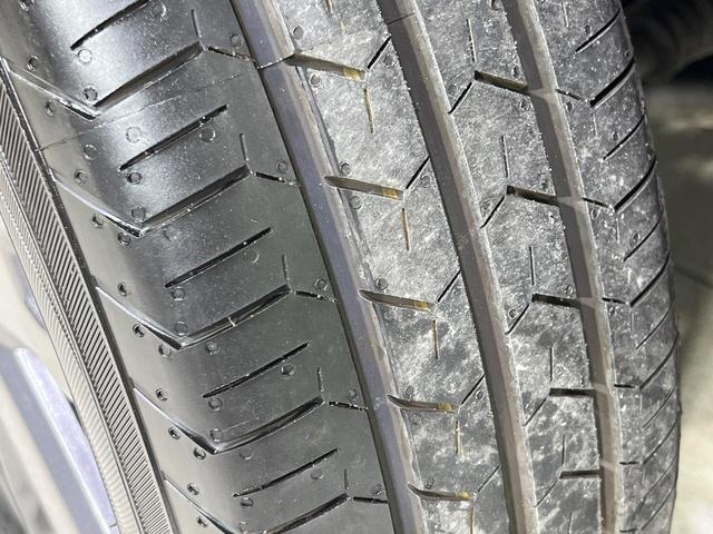 タフト Gターボ ダーククロムベンチャー 4WD ガラスルーフ SDナビ バックカメラ スマートアシスト レーダークルーズ 禁煙車 シートヒーター ドラレコ コーナーセンサー レーンキープ スマートキー LEDヘッド オートハイビーム(29枚目)