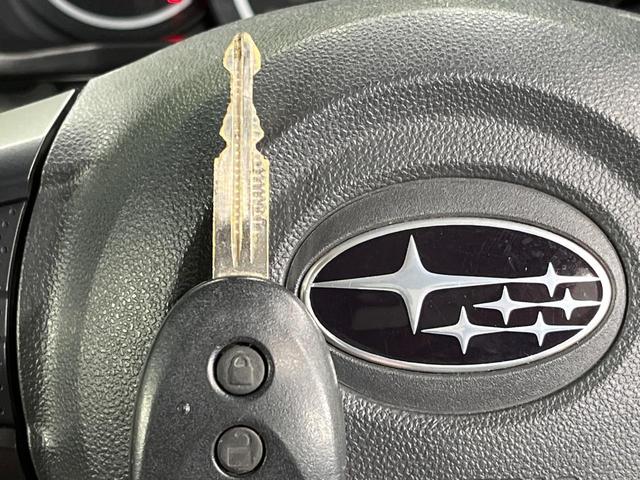 ステラ Ｌ　４ＷＤ　禁煙車　寒冷地仕様　シートヒーター　１４インチアルミホイール　ＣＤ再生　横滑り防止装置　電動格納ミラー　盗難防止装置　プライバシーガラス　ドアバイザー　シートアンダーボックス　バニティミラー（51枚目）