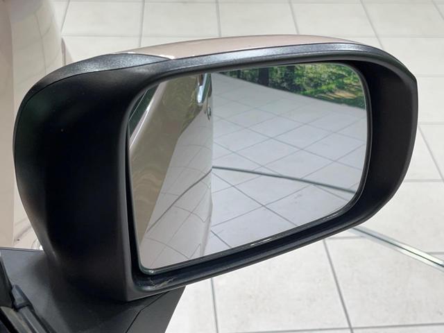 ステラ Ｌ　４ＷＤ　禁煙車　寒冷地仕様　シートヒーター　１４インチアルミホイール　ＣＤ再生　横滑り防止装置　電動格納ミラー　盗難防止装置　プライバシーガラス　ドアバイザー　シートアンダーボックス　バニティミラー（56枚目）