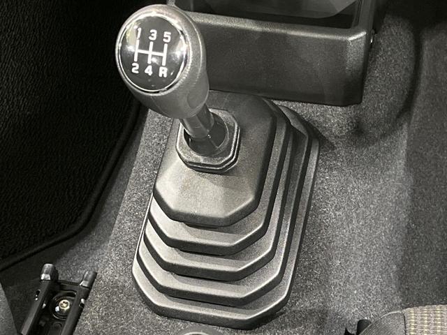 ジムニーシエラ ＪＣ　４ＷＤ　ＭＴ車　セーフティサポート　禁煙車　コーナーセンサー　スマートキー　ＬＥＤヘッド　ビルトインＥＴＣ　クルコン　オートライト　オートエアコン　純正１５インチアルミ　ＬＥＤフォグ（47枚目）