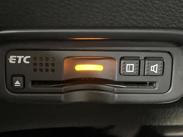 ヴェゼル ハイブリッドX・ホンダセンシング 本州仕入れ 4WD 純正SDナビ バックカメラ ホンダセンシング レーダークルーズ 禁煙車 シートヒーター コーナーセンサー レーンキープ スマートキー LEDヘッド ETC 誤発進抑制機能(40枚目)