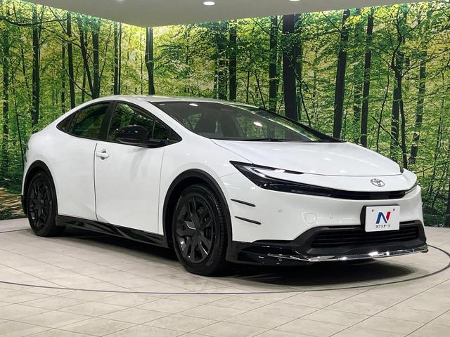 高透明度のガラス皮膜で撥水はもちろん、上質なツヤ・光沢を実現。紫外線や酸性雨から大切な愛車を保護し、色あせ・劣化を防止。「弾スプラッシュコート」、「弾プリミッサコート」からお選びいただけます。