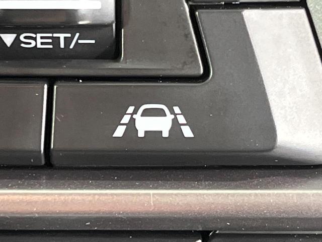 ＸＶ ２．０ｉ－Ｓ　アイサイト　本州仕入れ　４ＷＤ　メーカー８型ナビ　バックカメラ　アイサイトＶｅｒ３　レーダークルーズ　禁煙車　ブラックレザーシート　シートヒーター　ドラレコ　スマートキー　ＬＥＤヘッド　純正１７インチアルミ（40枚目）