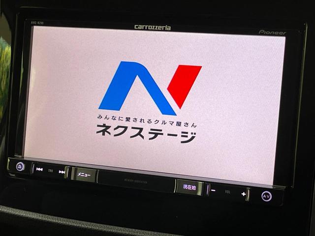 �y�����i�r�z�l�C�̏����i�r�𑕔����Ă���܂��B�i�r�̎g���₷���͂������A�I�[�f�B�I�@�\���[���I�L�����v�◷�s�͂������A�ʋ΂┃�����ȂǕ��i�̃h���C�u���y�����Ȃ�͂���