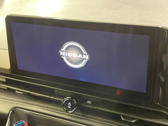 【１２．３インチメーカー純正ナビ】インテリアに溶け込むスタイリッシュな「専用設計」メーカーナビを装備♪視認性や操作性など基本性能にも優れ、より上質なカーライフをお楽しみいただけます。