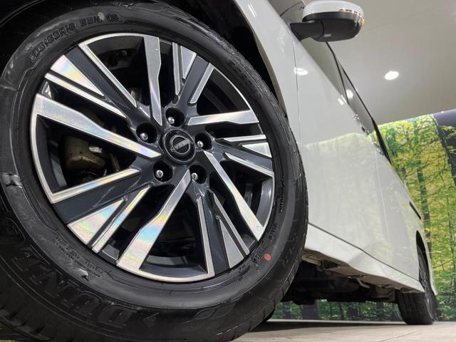 【純正１６インチアルミホイール】外観にマッチした純正アルミホイールを装着しております。各種社外アルミホイールや、スタッドレスタイヤも取扱いしております。是非ご相談ください♪