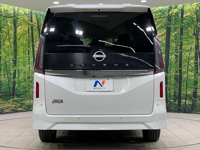 安心の最長１０年・走行無制限保証（有償）をご用意。保証内容も充実はもちろん、無料点検＆オイル交換や、年中無休の全国・２４時間ロードサービスも付帯されておりますのでご安心下さい。