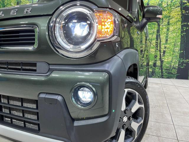 【ＬＥＤヘッドライト】悪天候や夜間走行時も良好な視界を確保し安心して運転できる高輝度ＬＥＤヘッドライトを装備！点灯速度が早く、消費電力も抑えられています。