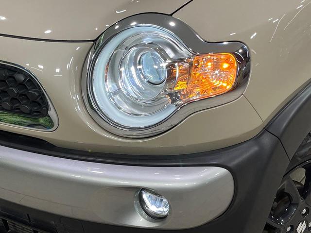 【ＬＥＤヘッドライト】悪天候や夜間走行時も良好な視界を確保し安心して運転できる高輝度ＬＥＤヘッドライトを装備！点灯速度が早く、消費電力も抑えられています。